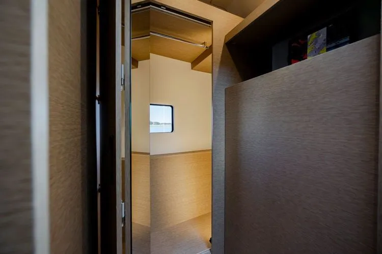 Slide: The Image of 2024 Prestige 420 - Image 42 - 42