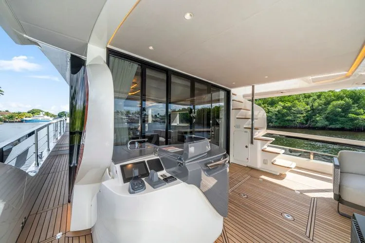 Slide: The Image of 2026 Absolute 70 Fly - Image 16 - 16