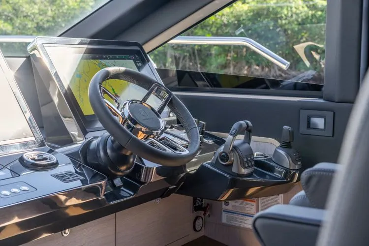 Slide: The Image of 2026 Absolute 70 Fly - Image 34 - 34