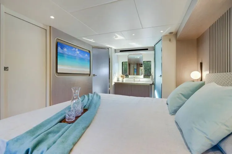 Slide: The Image of 2026 Absolute 70 Fly - Image 48 - 48