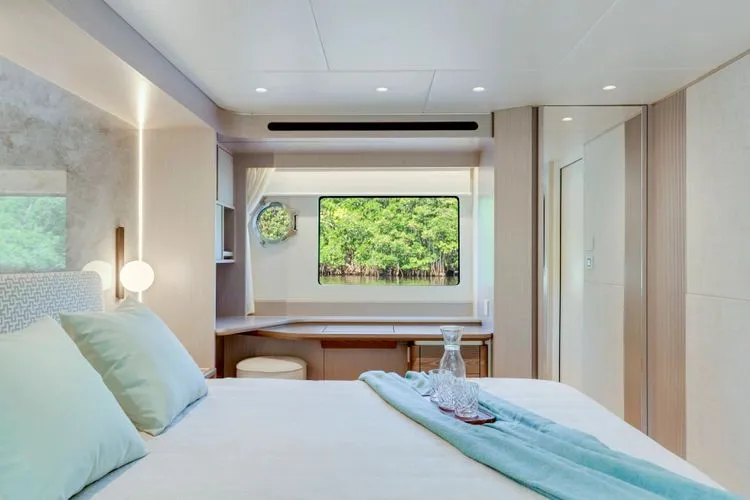 Slide: The Image of 2026 Absolute 70 Fly - Image 49 - 49