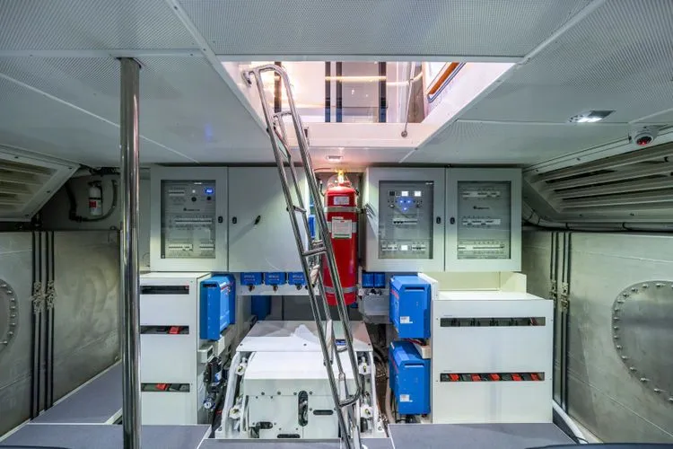 Slide: The Image of 2026 Absolute 70 Fly - Image 72 - 72