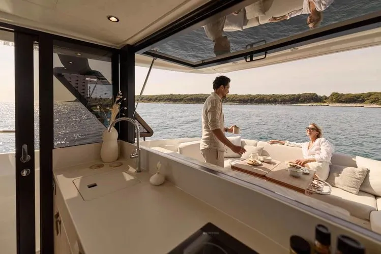 Slide: The Image of 2027 Prestige F4.3 - Image 10 - 10