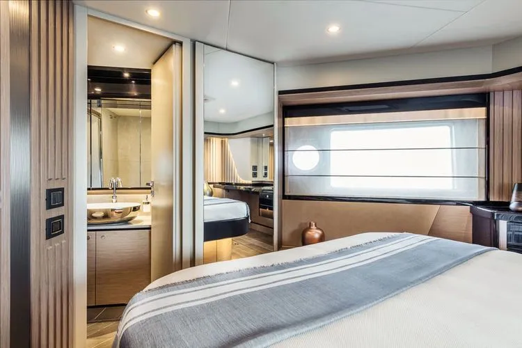 Slide: The Image of 2026 Absolute Navetta 58 - Image 17 - 17