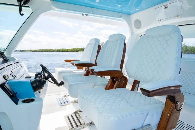 Slide: The Image of 2026 Hcb 48 Campeon - Image 18 - 18