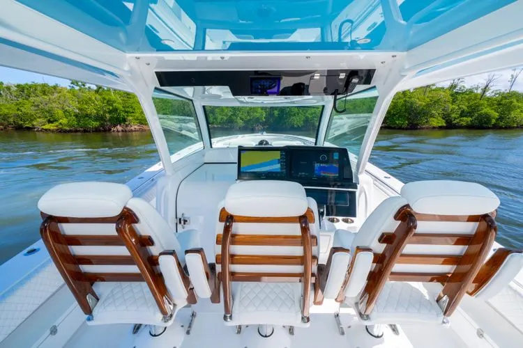 Slide: The Image of 2026 Hcb 48 Campeon - Image 19 - 19