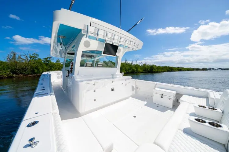 Slide: The Image of 2026 Hcb 48 Campeon - Image 8 - 8