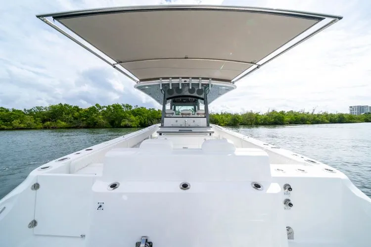 Slide: The Image of 2026 Hcb 42 Lujo - Image 10 - 10