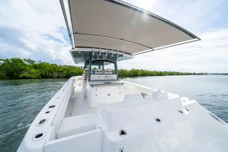 Slide: The Image of 2026 Hcb 42 Lujo - Image 11 - 11