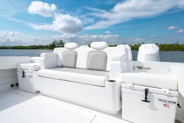 Slide: The Image of 2026 Hcb 42 Lujo - Image 13 - 13