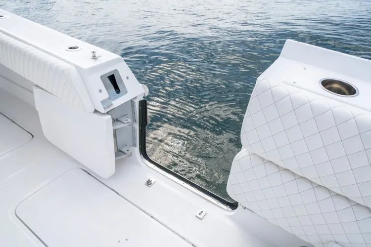 Slide: The Image of 2026 Hcb 42 Lujo - Image 14 - 14