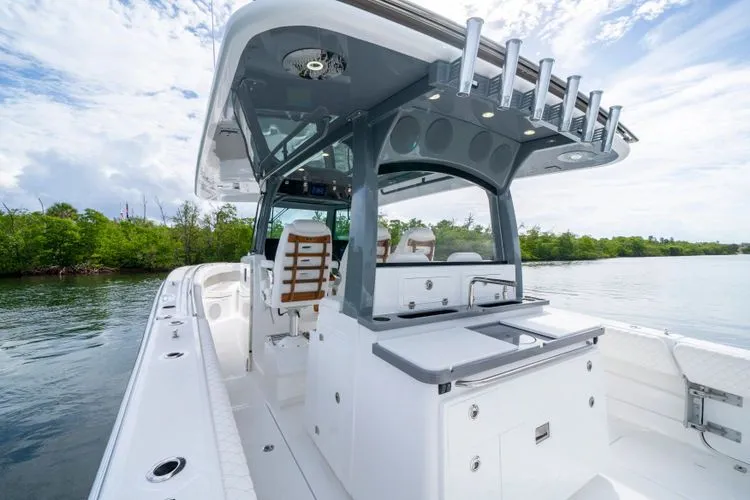 Slide: The Image of 2026 Hcb 42 Lujo - Image 16 - 16