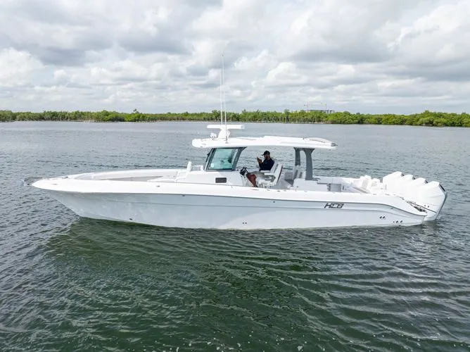 Slide: The Image of 2026 Hcb 42 Lujo - Image 3 - 3