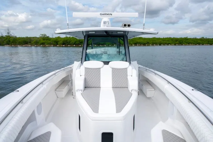 Slide: The Image of 2026 Hcb 42 Lujo - Image 31 - 31