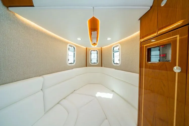 Slide: The Image of 2026 Hcb 42 Lujo - Image 35 - 35