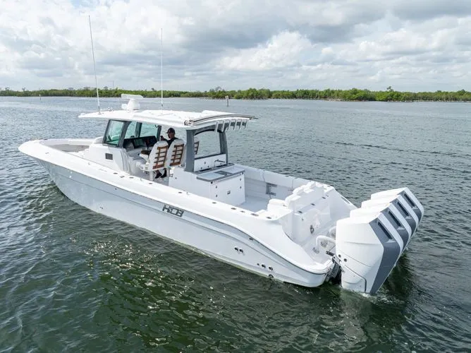 Slide: The Image of 2026 Hcb 42 Lujo - Image 4 - 4