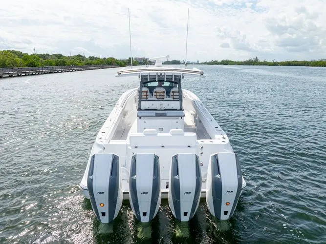 Slide: The Image of 2026 Hcb 42 Lujo - Image 5 - 5