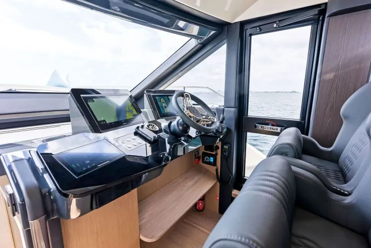 Slide: The Image of 2026 Absolute 52 Fly - Image 28 - 28