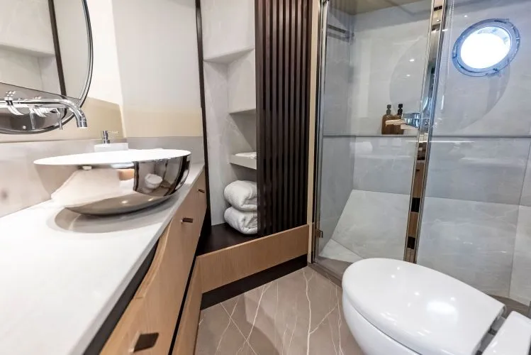 Slide: The Image of 2026 Absolute 52 Fly - Image 33 - 33