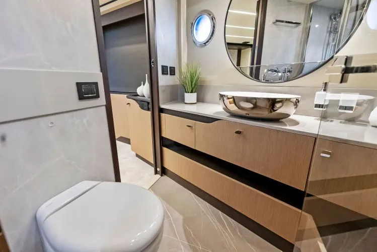 Slide: The Image of 2026 Absolute 52 Fly - Image 34 - 34