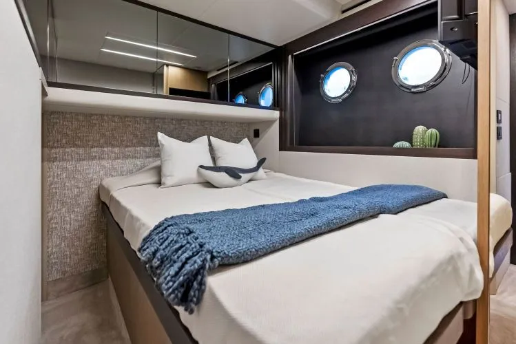 Slide: The Image of 2026 Absolute 52 Fly - Image 39 - 39