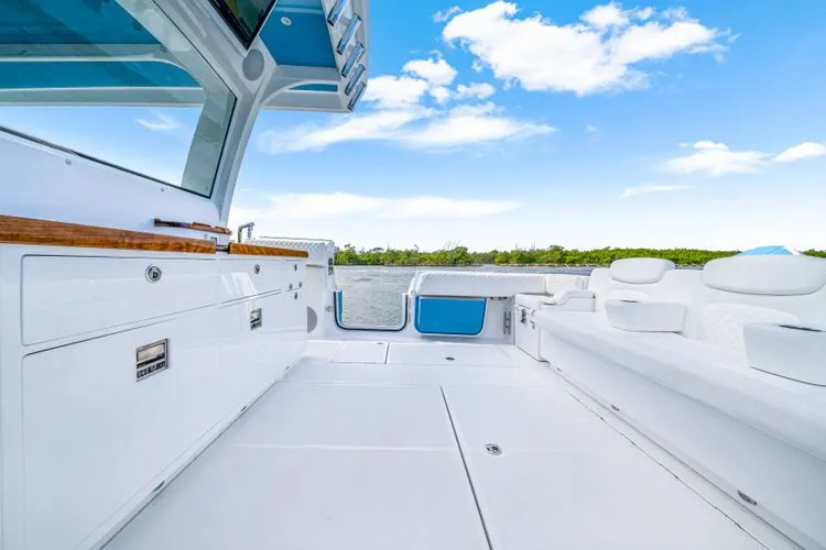 Slide: The Image of 2026 Hcb 56 Suenos Gix - Image 14 - 14