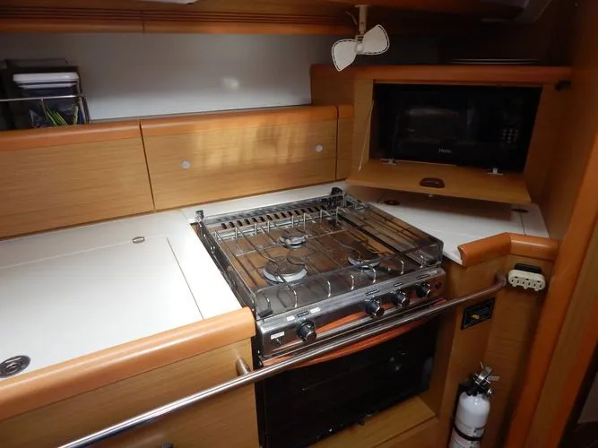 Slide: The Image of 2010 Jeanneau Sun Odyssey 50 Ds - Image 11 - 11