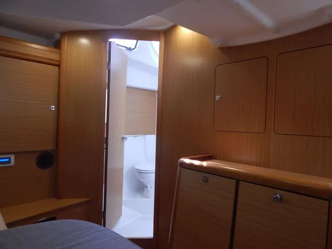 Slide: The Image of 2010 Jeanneau Sun Odyssey 50 Ds - Image 18 - 18