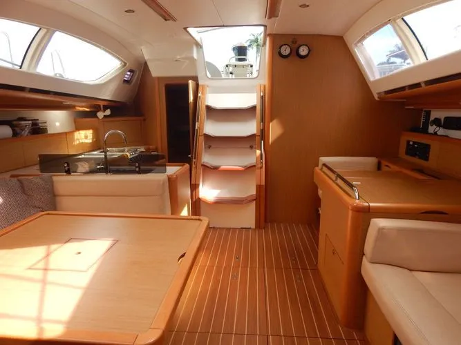 Slide: The Image of 2010 Jeanneau Sun Odyssey 50 Ds - Image 35 - 35
