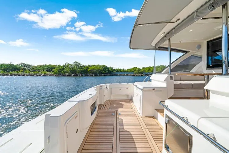 Slide: The Image of 2026 Riviera 50 Sports Motor Yacht - Image 20 - 20