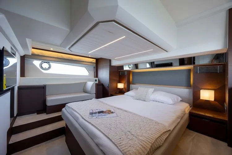 Slide: The Image of 2024 Prestige 460 - Image 42 - 42