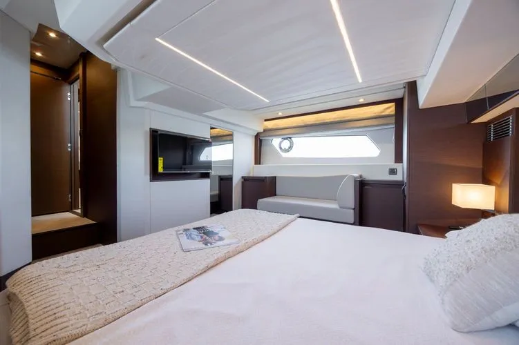 Slide: The Image of 2024 Prestige 460 - Image 43 - 43