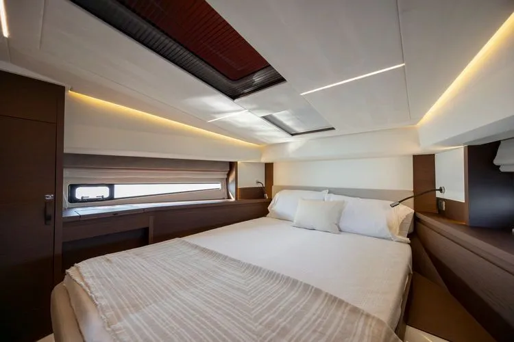 Slide: The Image of 2024 Prestige 460 - Image 50 - 50