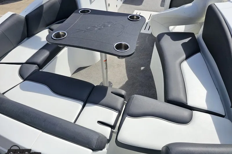 Slide: The Image of Interior of 2014 Caravelle 247 UU Razor E-Toon boat with seating and table. - 44