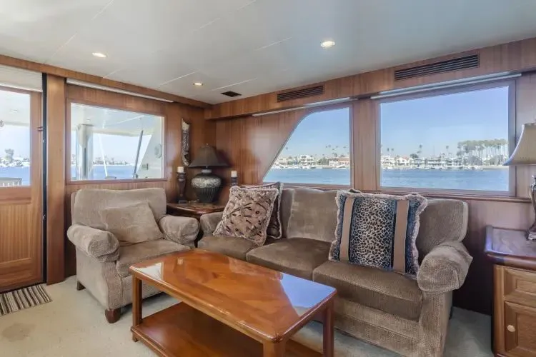 Slide: The Image of 2007 Grand Alaskan Enclosed Bridge Cpmy - Image 12 - 12