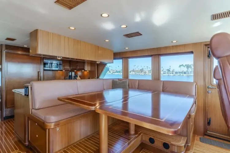 Slide: The Image of 2007 Grand Alaskan Enclosed Bridge Cpmy - Image 18 - 18