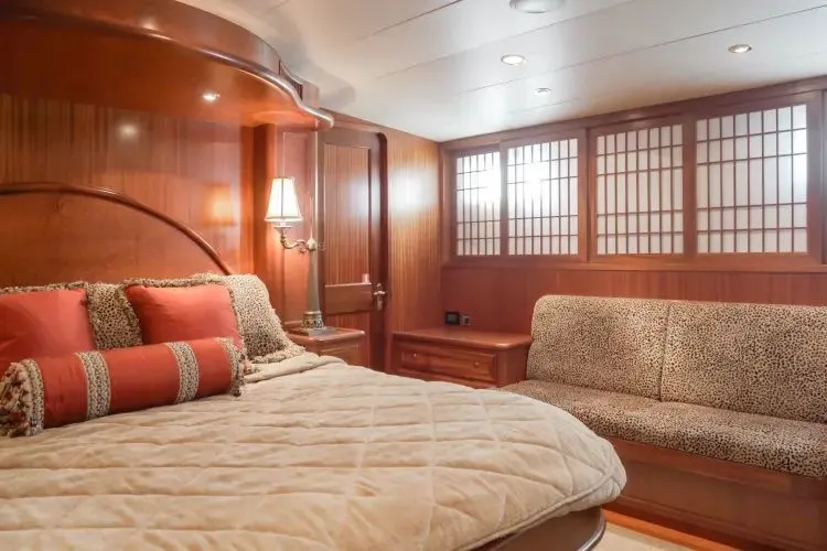 Slide: The Image of 2007 Grand Alaskan Enclosed Bridge Cpmy - Image 35 - 35