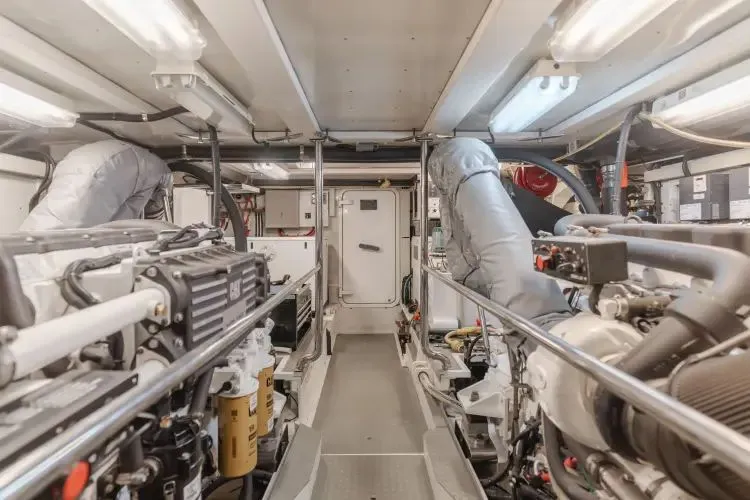 Slide: The Image of 2007 Grand Alaskan Enclosed Bridge Cpmy - Image 37 - 37