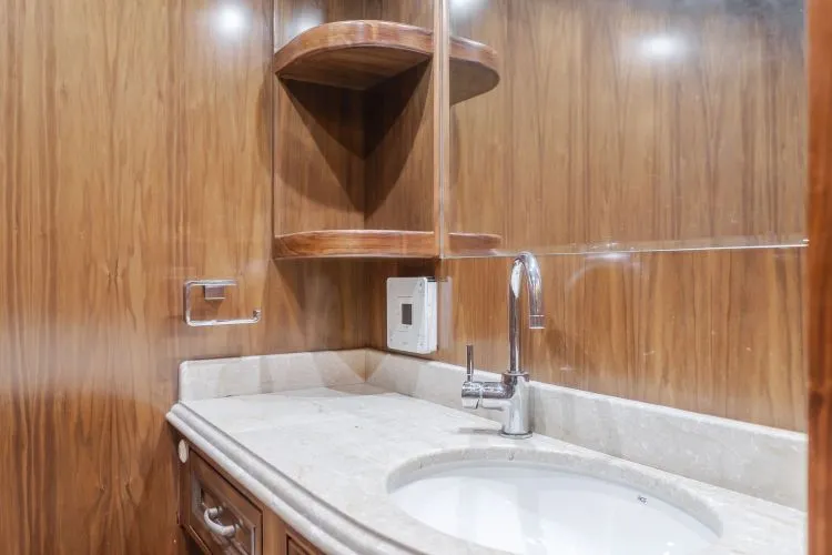 Slide: The Image of 2011 President Sterling Tri-deck - Image 44 - 44