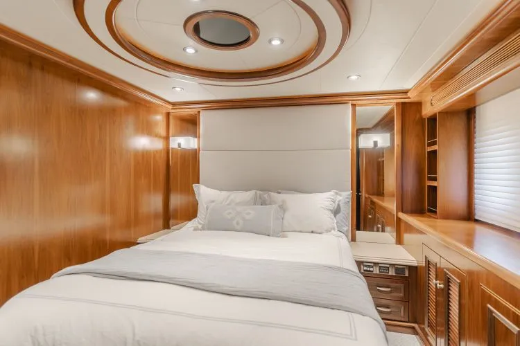 Slide: The Image of 2011 President Sterling Tri-deck - Image 51 - 51