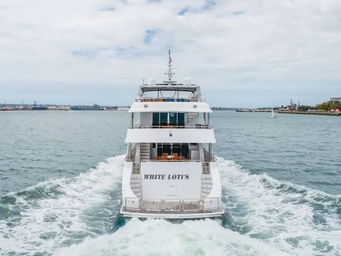 Slide: The Image of 2011 President Sterling Tri-deck - Image 6 - 6