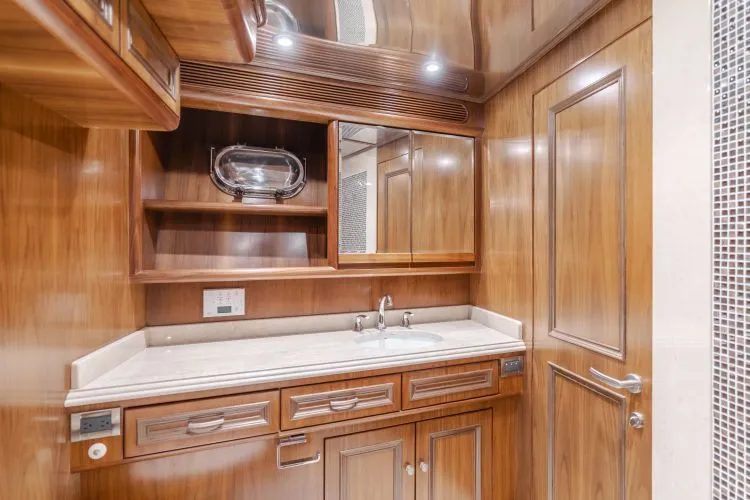 Slide: The Image of 2011 President Sterling Tri-deck - Image 63 - 63