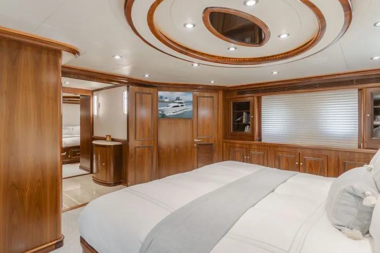 Slide: The Image of 2011 President Sterling Tri-deck - Image 73 - 73