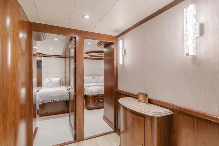 Slide: The Image of 2011 President Sterling Tri-deck - Image 80 - 80