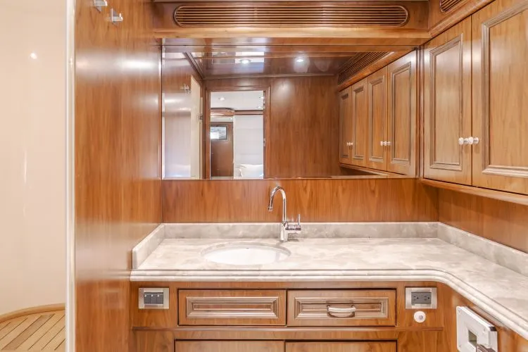 Slide: The Image of 2011 President Sterling Tri-deck - Image 81 - 81