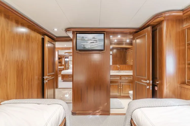 Slide: The Image of 2011 President Sterling Tri-deck - Image 85 - 85