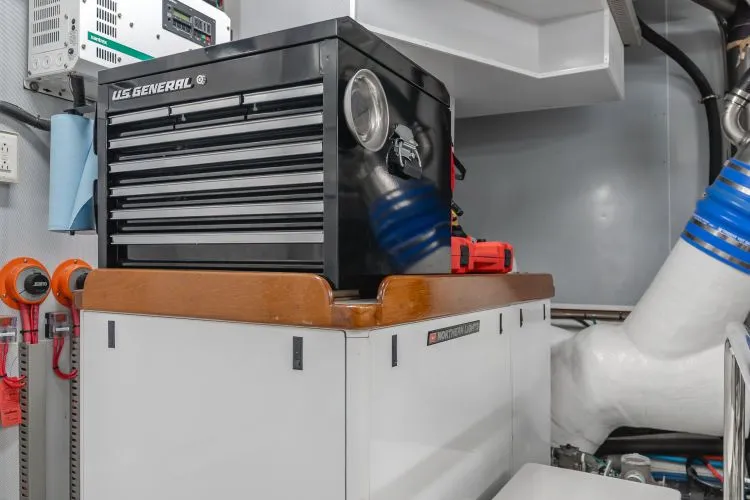 Slide: The Image of 2011 President Sterling Tri-deck - Image 92 - 92