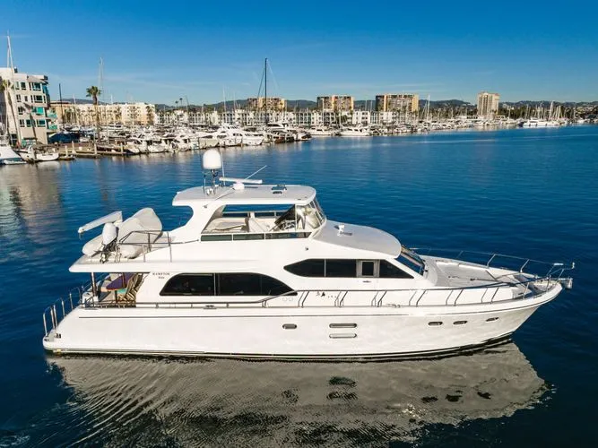 Slide: The Image of 2011 Hampton 620 Pilothouse - Image 6 - 6