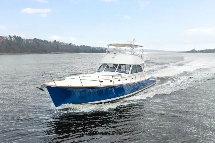 Slide: The Image of 2006 Hinckley Talaria 55 Fb - Image 10 - 10