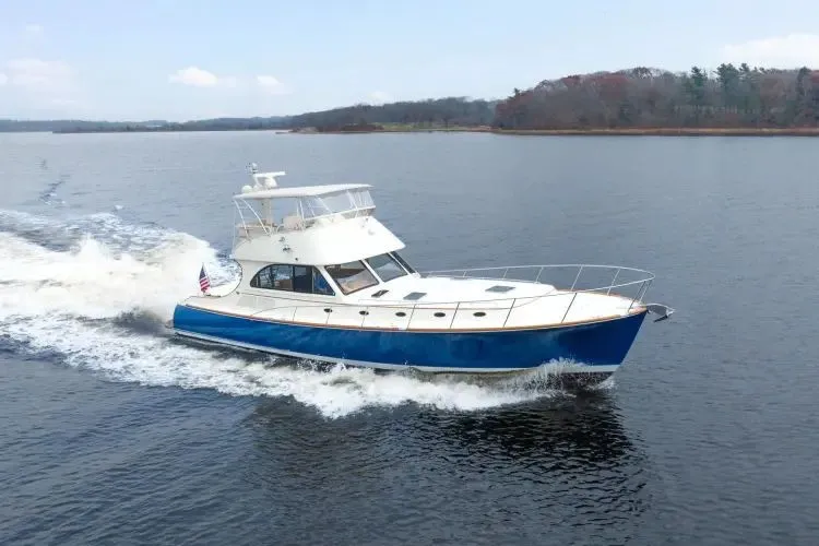 Slide: The Image of 2006 Hinckley Talaria 55 Fb - Image 6 - 6